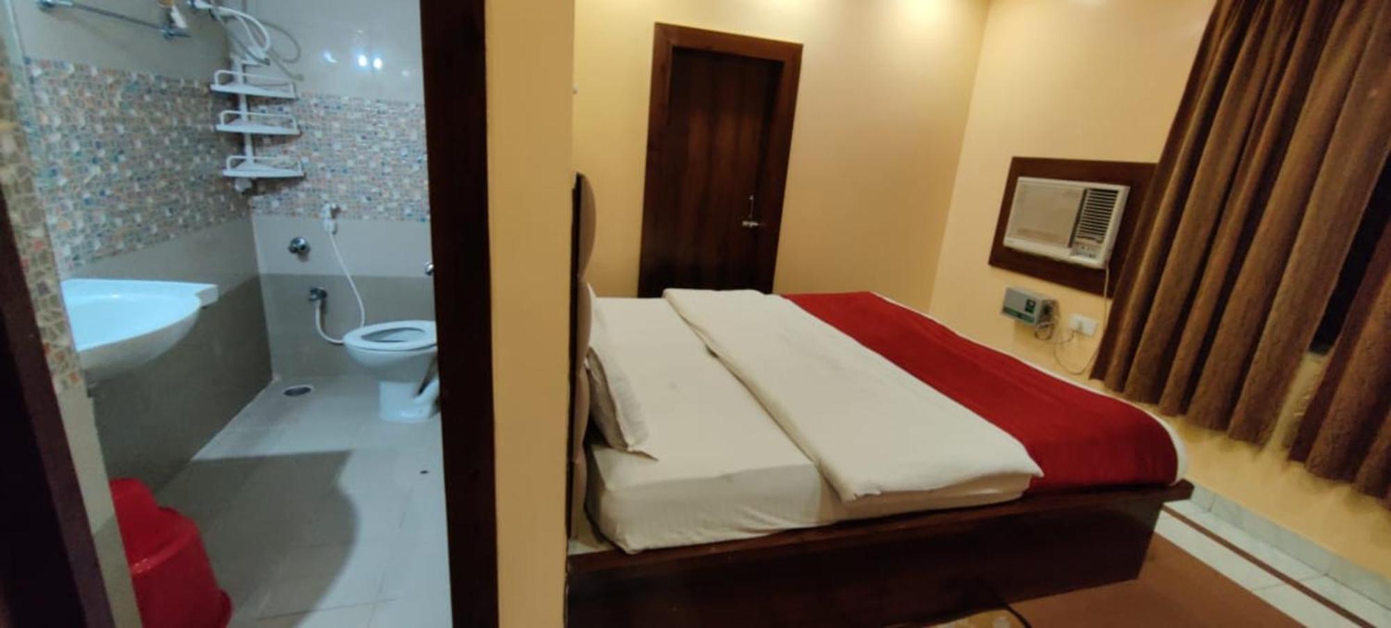 Hotel Ashray Puri Exterior foto