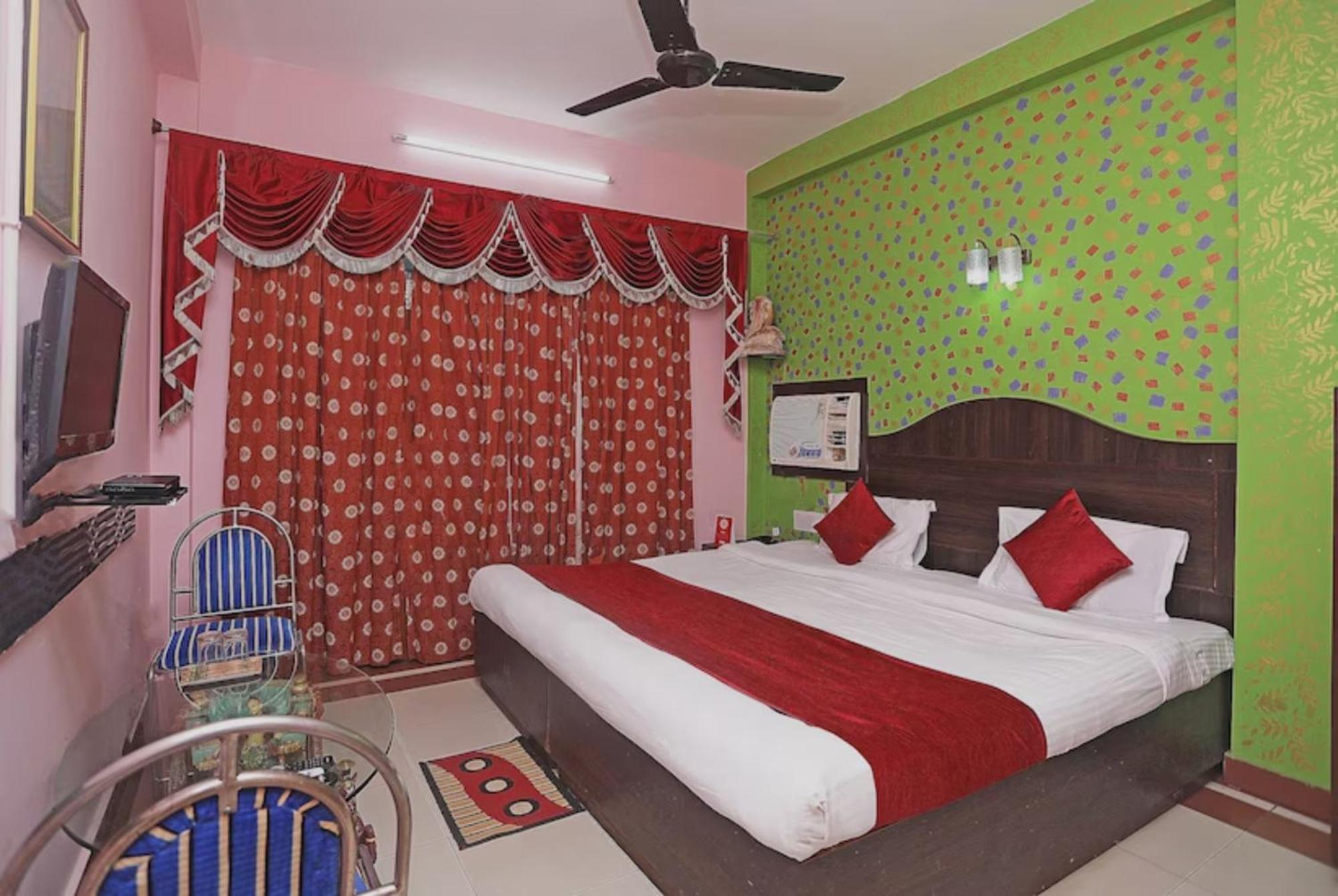 Hotel Ashray Puri Exterior foto